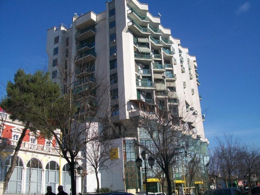 Bezhani Apartments Tirana Exterior foto